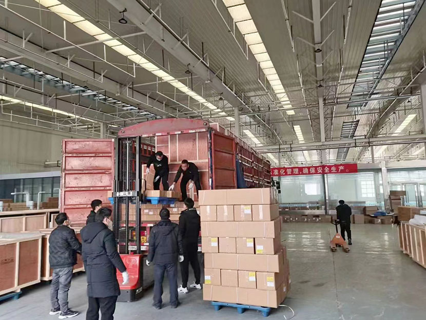 河南健康一体机项目，第一批装车发货