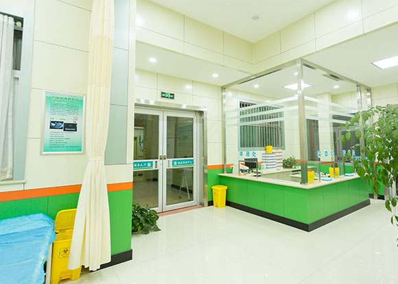 安居医院智能公共卫生服务大厅—健康一体机安装完毕